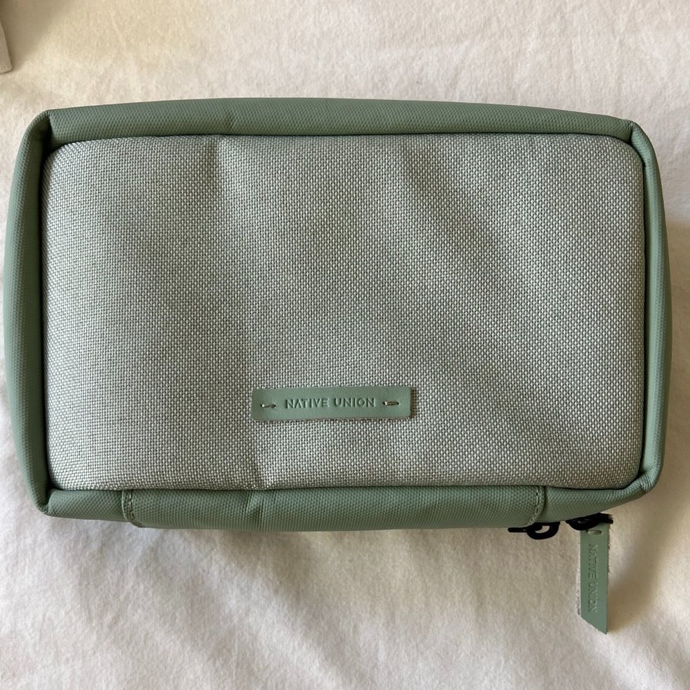 Native Union Stow Tech Organizer